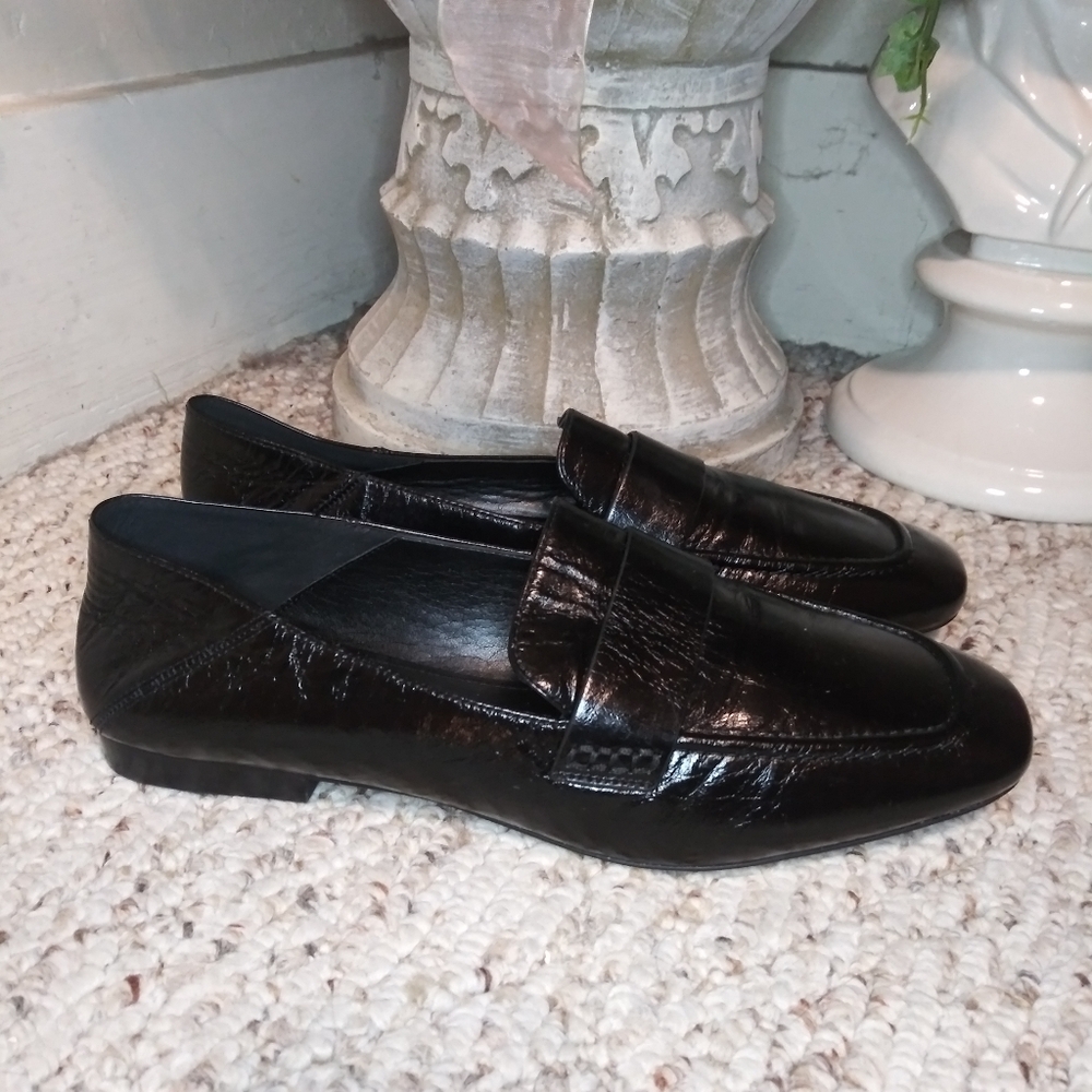 Michael Kors Lena Black Almond Toed Foldable Heel, Slip-On Loafers